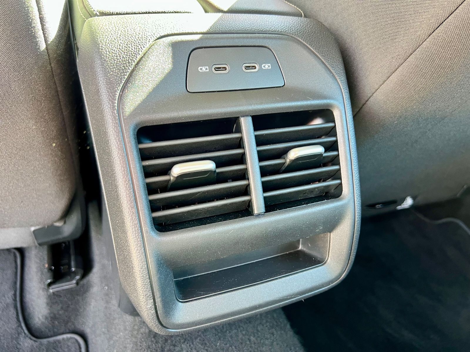VW Passat Variant 1.5 eTSI AAC GZJR KAMERA SHZ