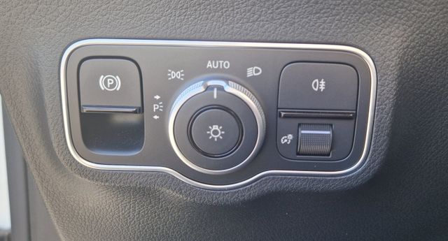 B 180 Progressive (EURO6e) Navi/Autom./Klima/LED