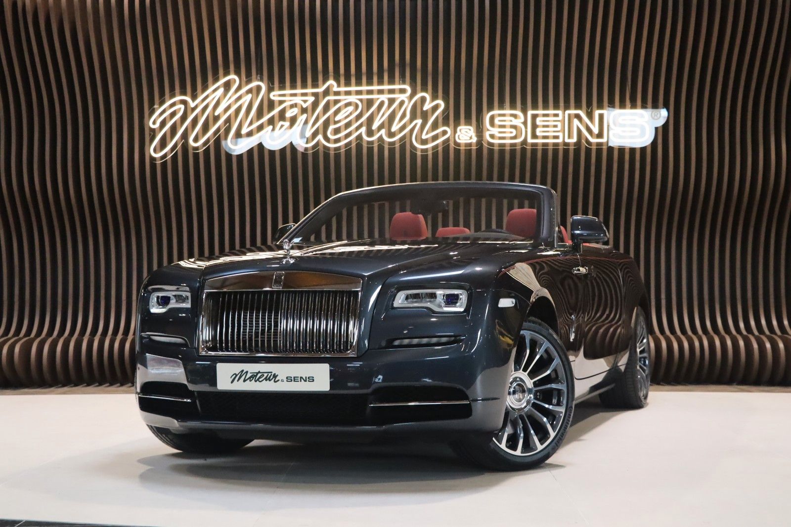 ROLLS ROYCE Dawn