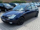 Ford Focus 1.6 Limo, TÜV 01/2027, Servo, Klima