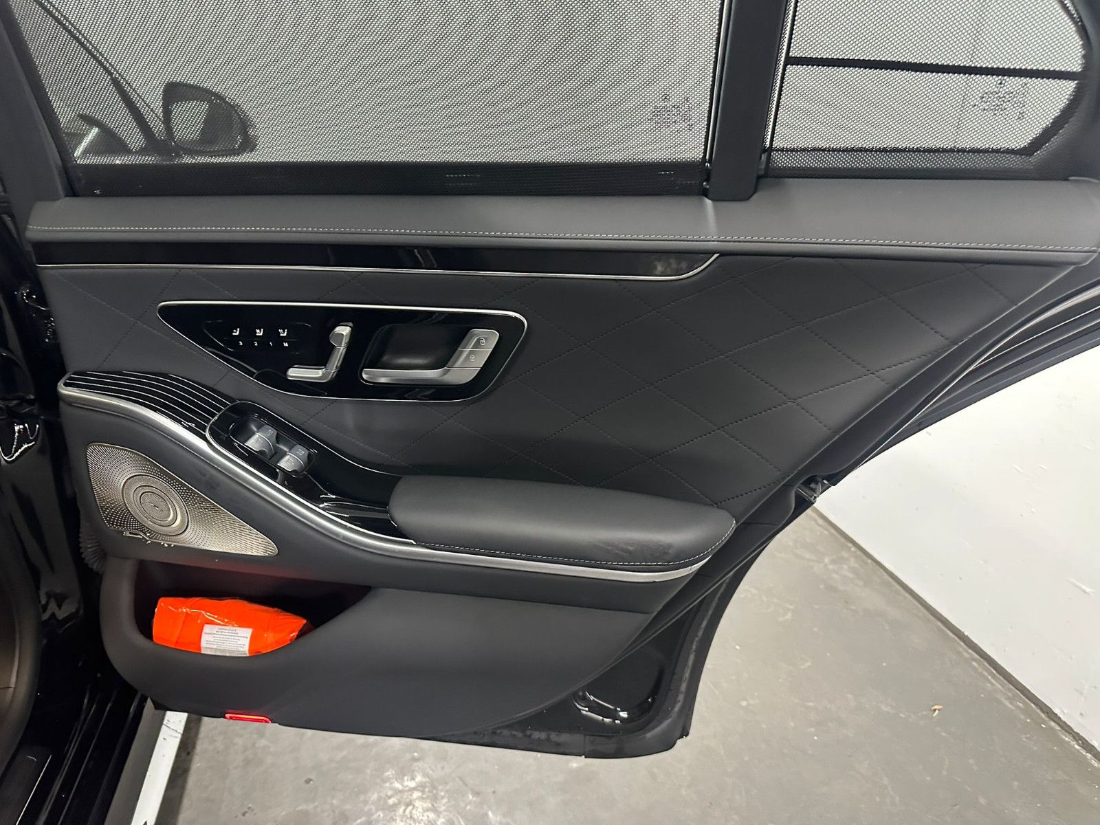 Fahrzeugabbildung Mercedes-Benz S 580 e 4MATIC*AMG-LINE*HEADUP*PANORAMA*