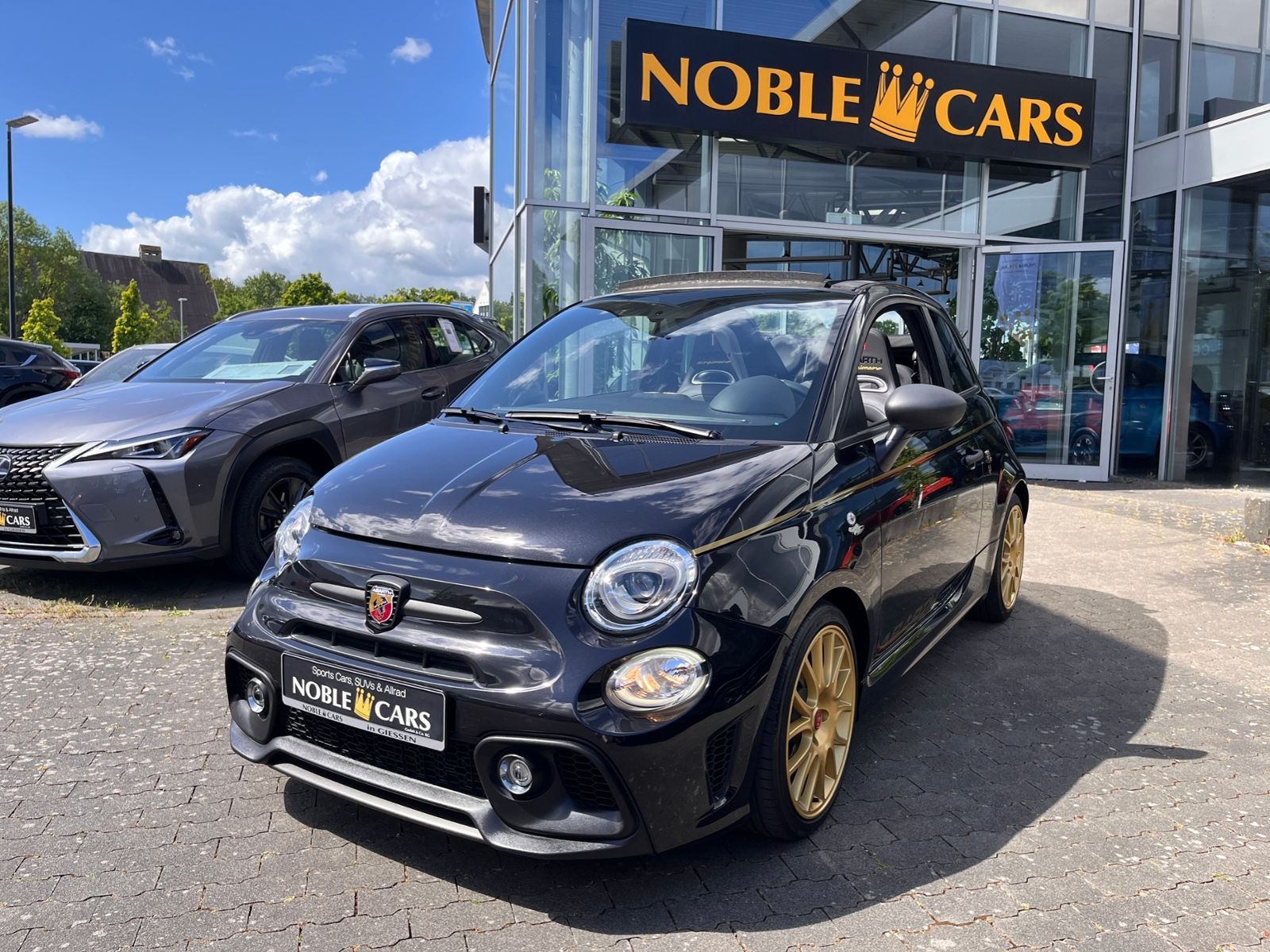 Fahrzeugabbildung Abarth 595C Scorpioneoro BEATS NAVI ALU