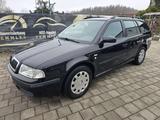 Skoda Octavia 1.6i Selection / AHK / TÜV 07/27 - Skoda Octavia: 1.6