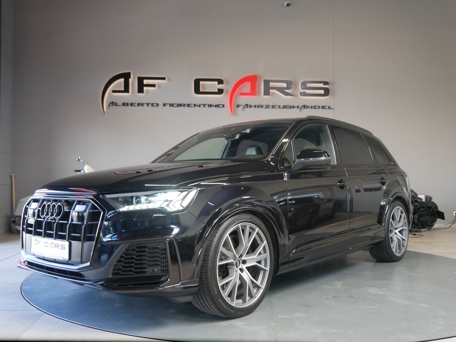 AUDI SQ7 S Line Matrix 360° Bose ACC 22"
