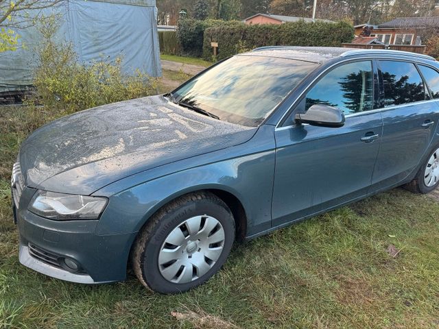 Audi A4 Avant B8 1.8 TFSI bj 2010 tüv 04/2026