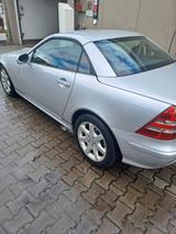 Mercedes-Benz 200 - Mercedes-Benz 200 mit 3 Türen