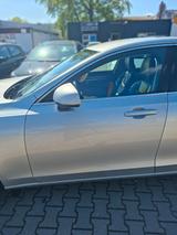 Volvo S90 Lim. Momentum - Volvo S90 Momentum mit Diesel-Antrieb