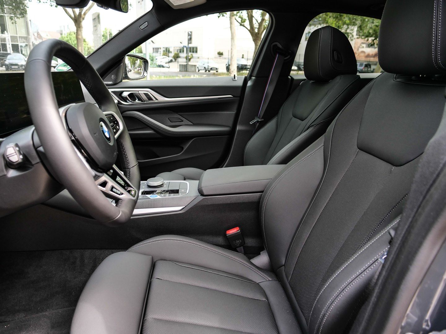 BMW i4 - Bild 9