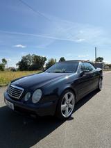 Mercedes-Benz CLK 230 KOMPRESSOR AVANTGARDE AUTOMATIK  - gebrauchte Mercedes-Benz CLK 230 aus dem Jahr 2000