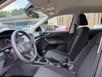 Volkswagen T-Cross - 12
