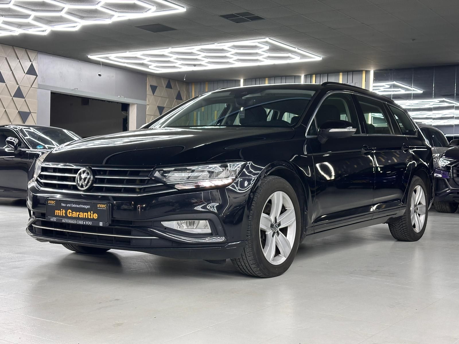 VW Passat Variant Business 2.0 TDI DSG/LED/ACC/CAM