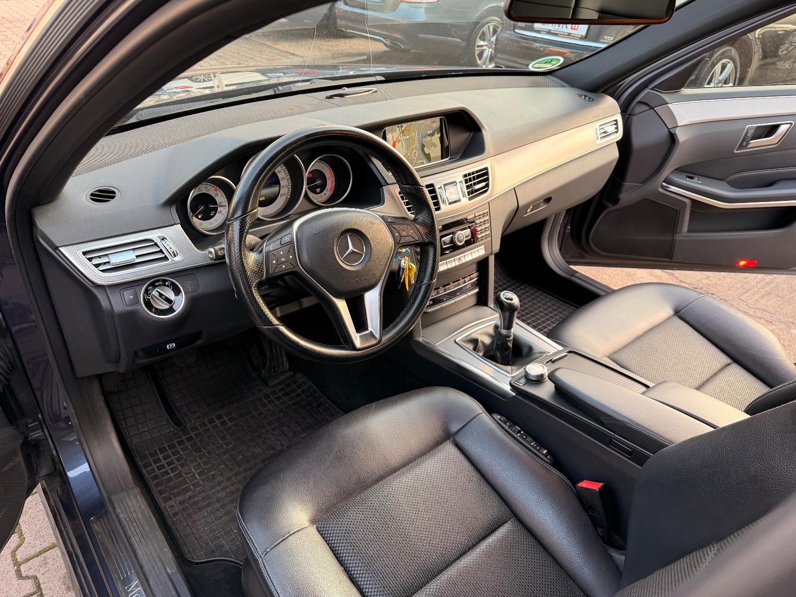 Mercedes-Benz E 220 CDI BlueEFFICNCY AVANTGARDE MANUELL 2.Hand