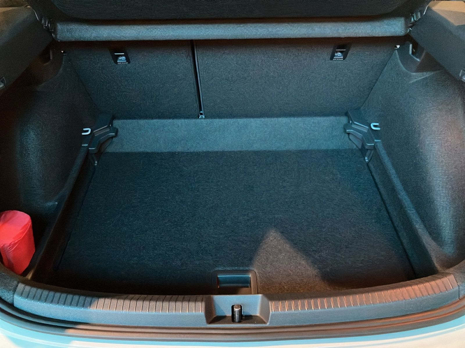 Fahrzeugabbildung Volkswagen Taigo Energy TSI DSG LED ACC SH RearView AppConn