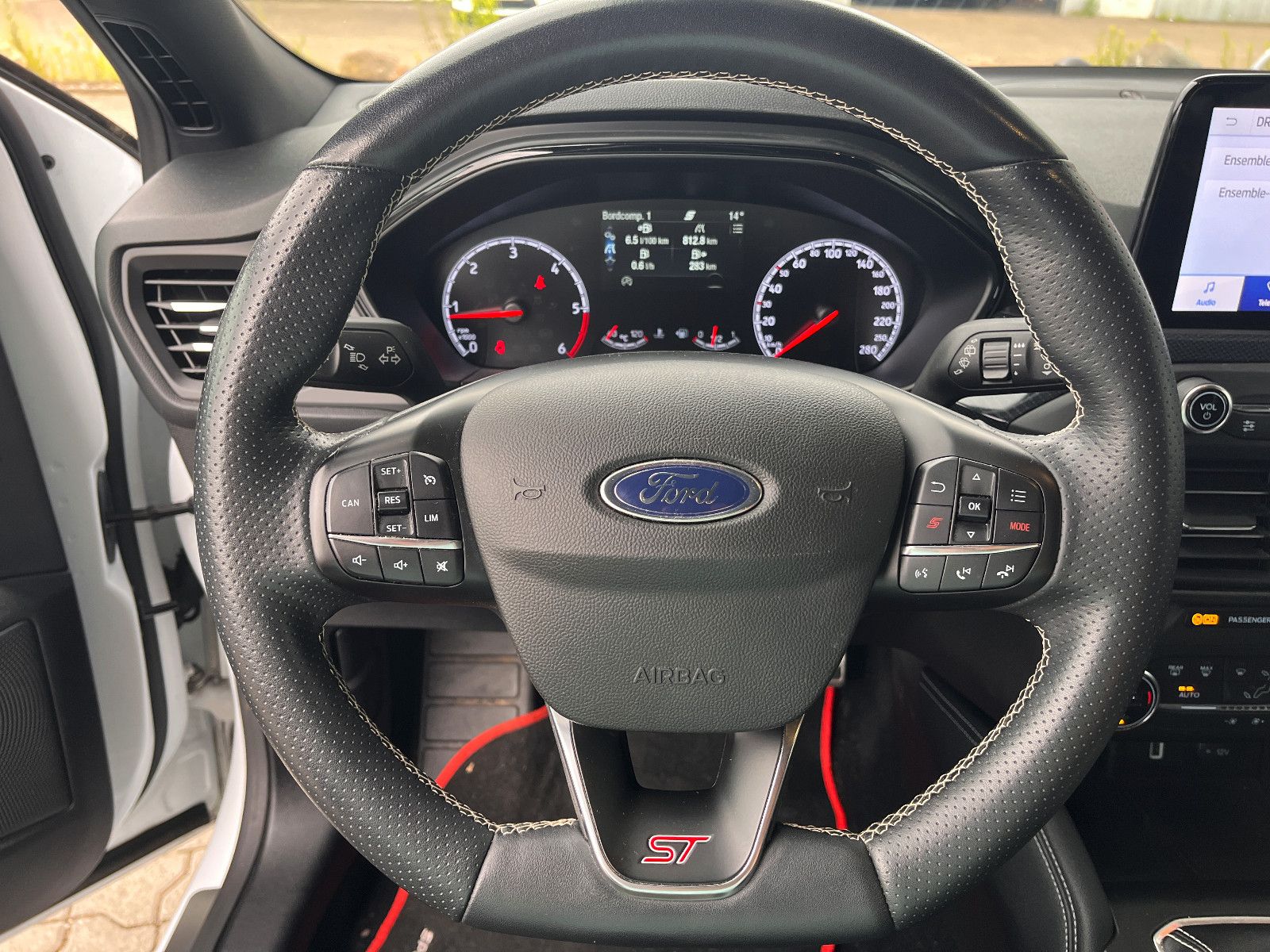 Fahrzeugabbildung Ford Focus Turnier ST