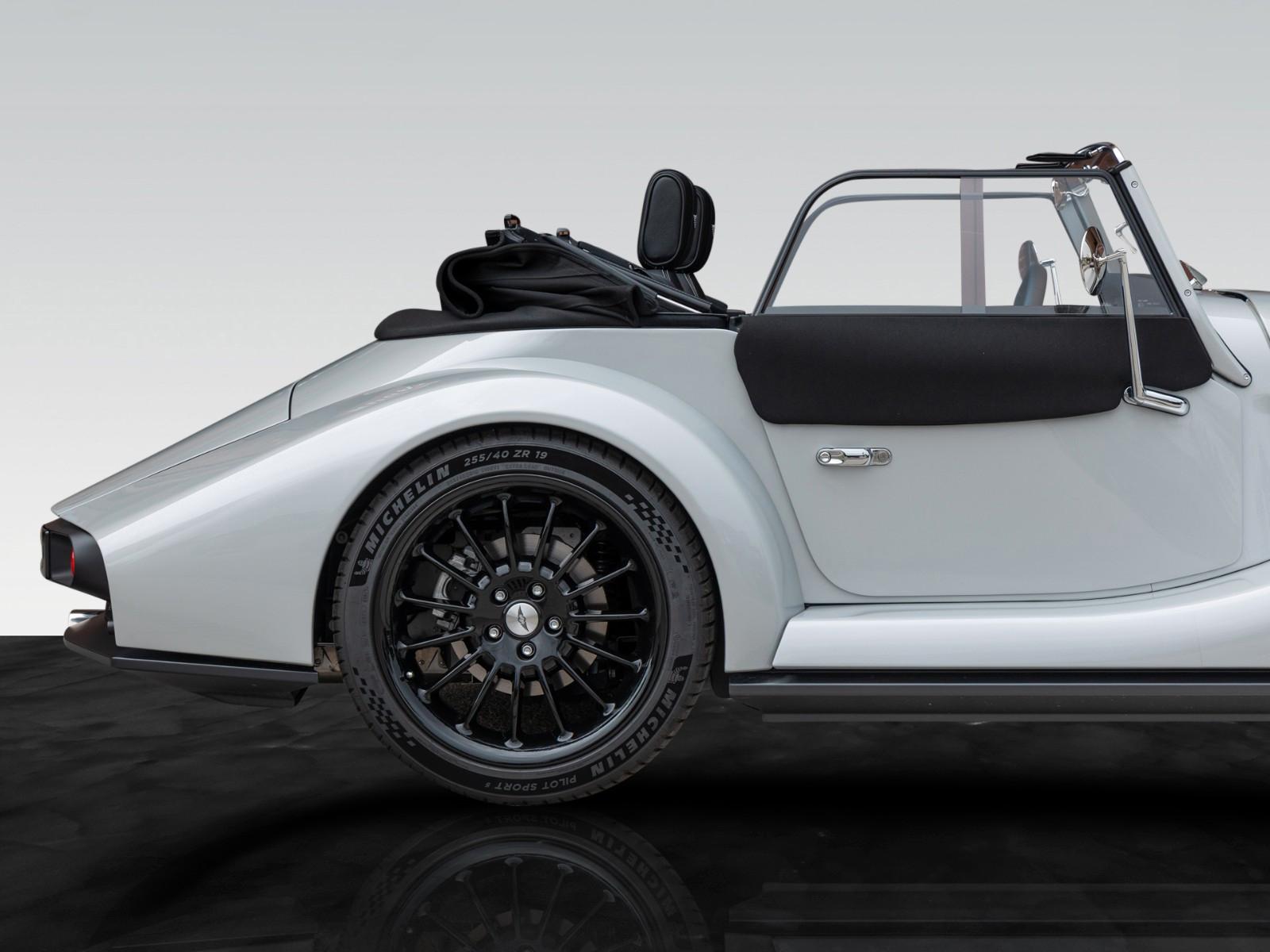 Morgan Supersport | Dynamic Handling Pack | Dark Accent