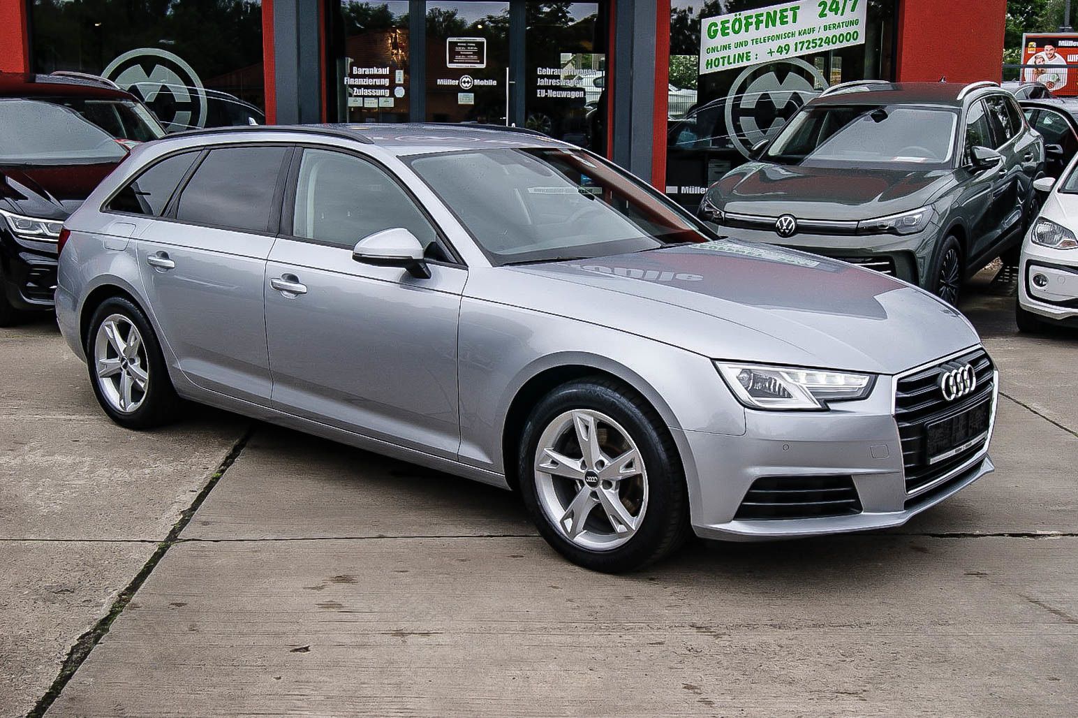 Fahrzeugabbildung Audi A4 Avant 14TFSI S-Tronic NAVI XENON ANHÄNGERKPLG