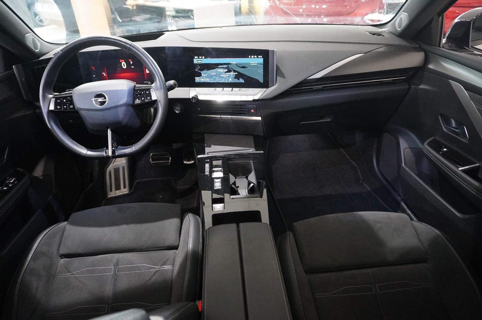 Fahrzeugabbildung Opel Astra L ST 1.5D ULTIMATE NAVI/LED/360°/PANO./DAB