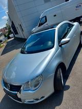 Volkswagen Eos 2.0 FSI Standard - Volkswagen Eos: Standard