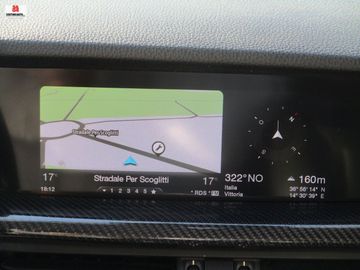 Alfa-Romeo Stelvio - 11