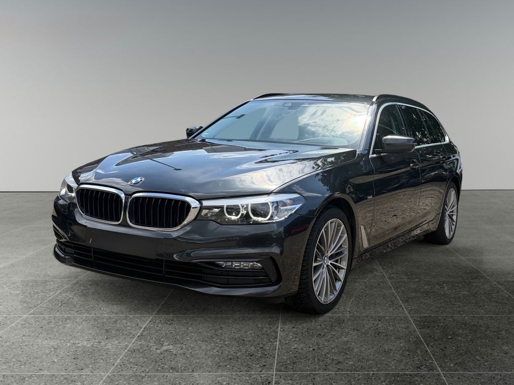 Image of BMW 540
