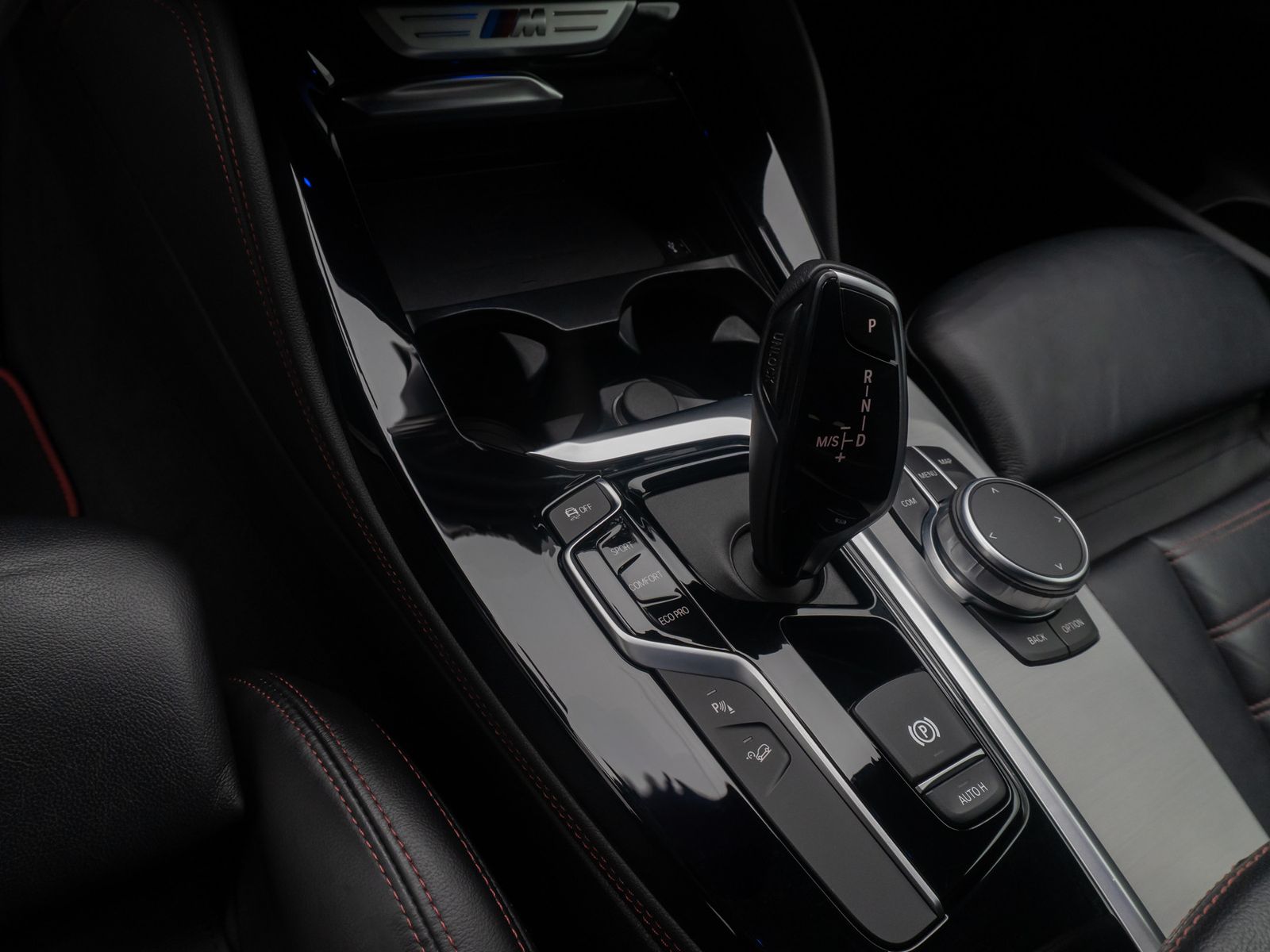 Fahrzeugabbildung BMW X4 M40i Kamera DAB HUD Memory Komfort H/K 20Zoll