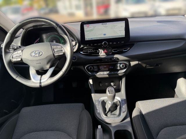 Fahrzeugabbildung Hyundai i30 Edition 30+ Mild-Hybrid 1.5 T-GDI +NAVI+KLIM