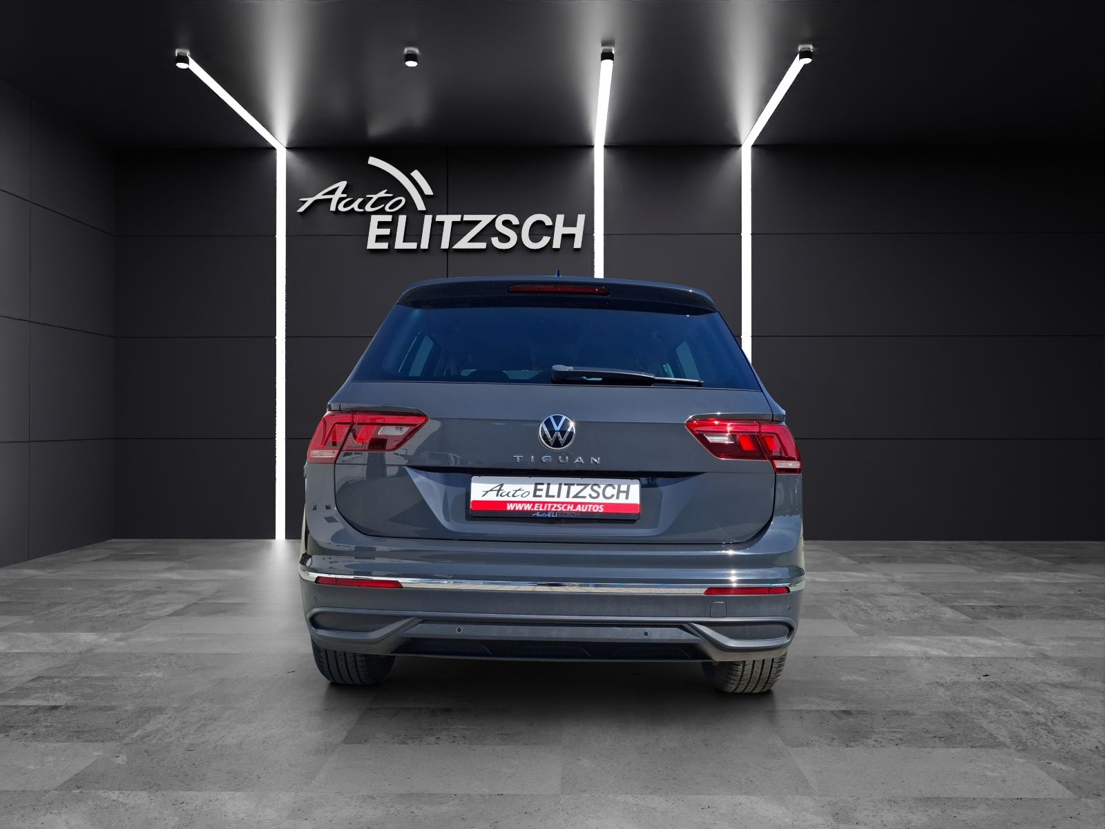 Fahrzeugabbildung Volkswagen Tiguan TSI Life LED CarPlay ACC PDC SH 18"