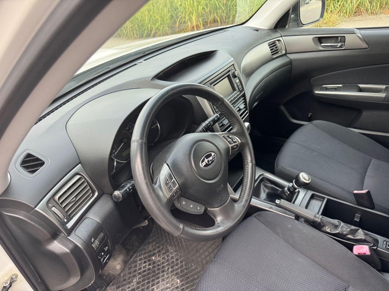 Subaru Forester 2011 — photo 14