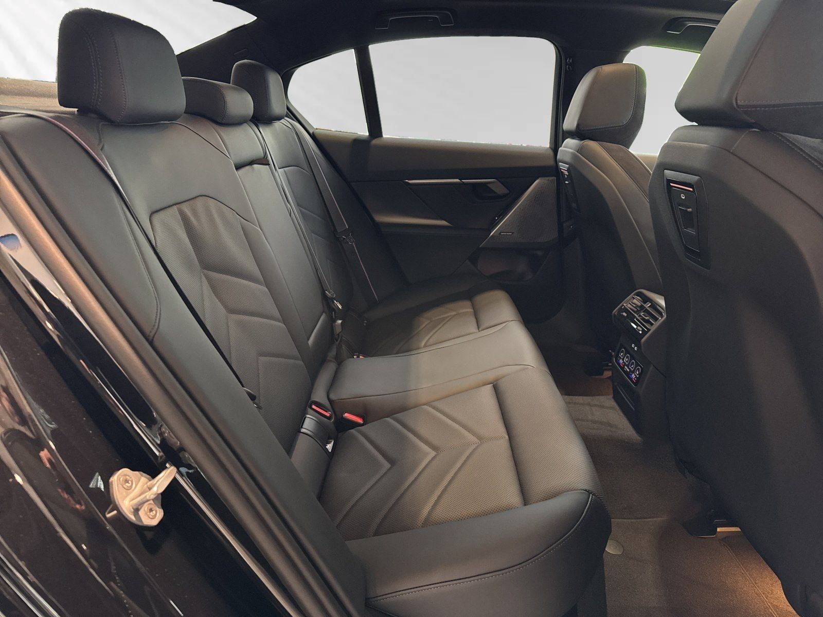 BMW i5 - Bild 15