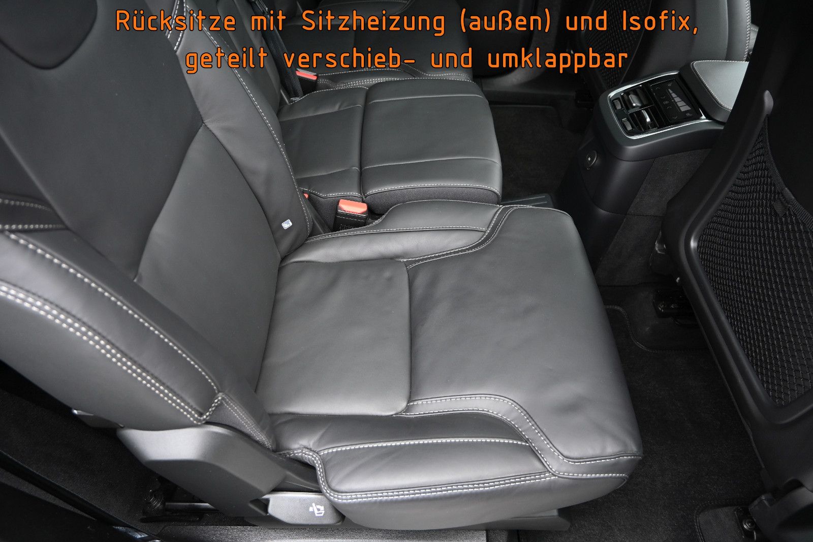 Fahrzeugabbildung Volvo XC90 T8 AWD Re Ultimate Bright °B&W°FOUR-C°VOLL!