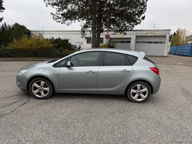 Opel Astra J 1.4 150 Jahre Opel