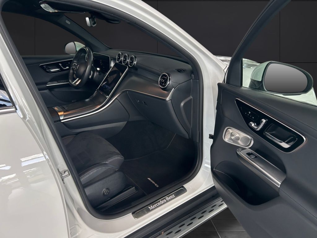 Mercedes-Benz GLC 300 e 4M AMG Night 20'' Digital Burmester foto 6