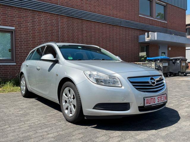 Opel Insignia 2012 — interior