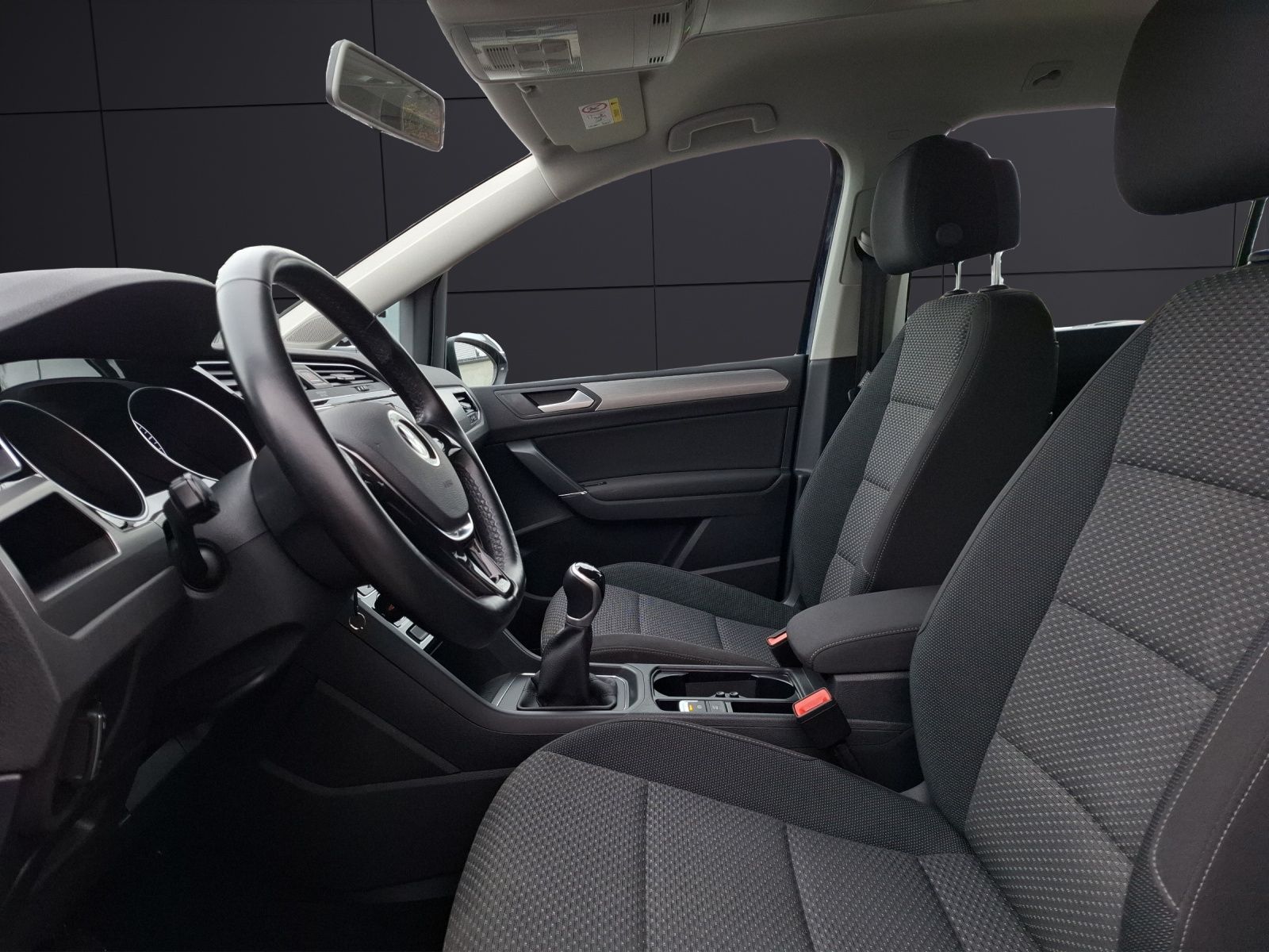 Fahrzeugabbildung Volkswagen Touran TDI Comfortline KLIMA PDC LM SH DAB