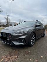 Ford Focus 2,3 EcoBoost ST Styling-Paket Turnier ... - Ford Focus: Styling