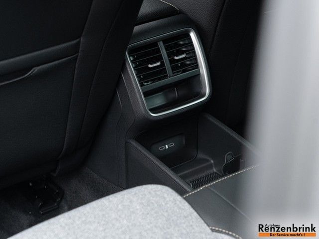 Octavia Combi 2.0 TDI Tour DSG 360°+AHK+MATRIX