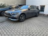 Mercedes-Benz E 300 de 4MATIC T Autom. - - Mercedes-Benz E 300 in Chemnitz