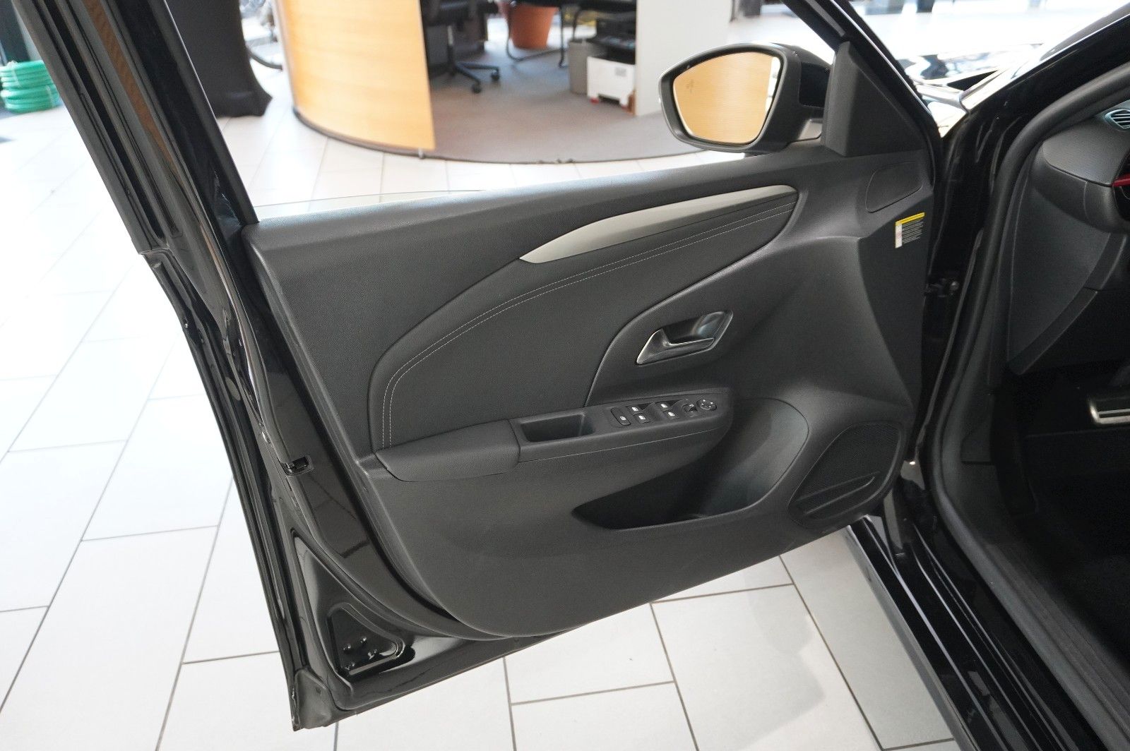 Fahrzeugabbildung Opel Corsa F 1.2T GS SPORT NAVI/LED/KAMERA/SPORT/DAB+
