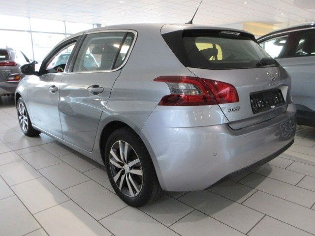 Fahrzeugabbildung Peugeot 308 Allure 1.2T NAVI/LED/PDC/TEMPOMAT