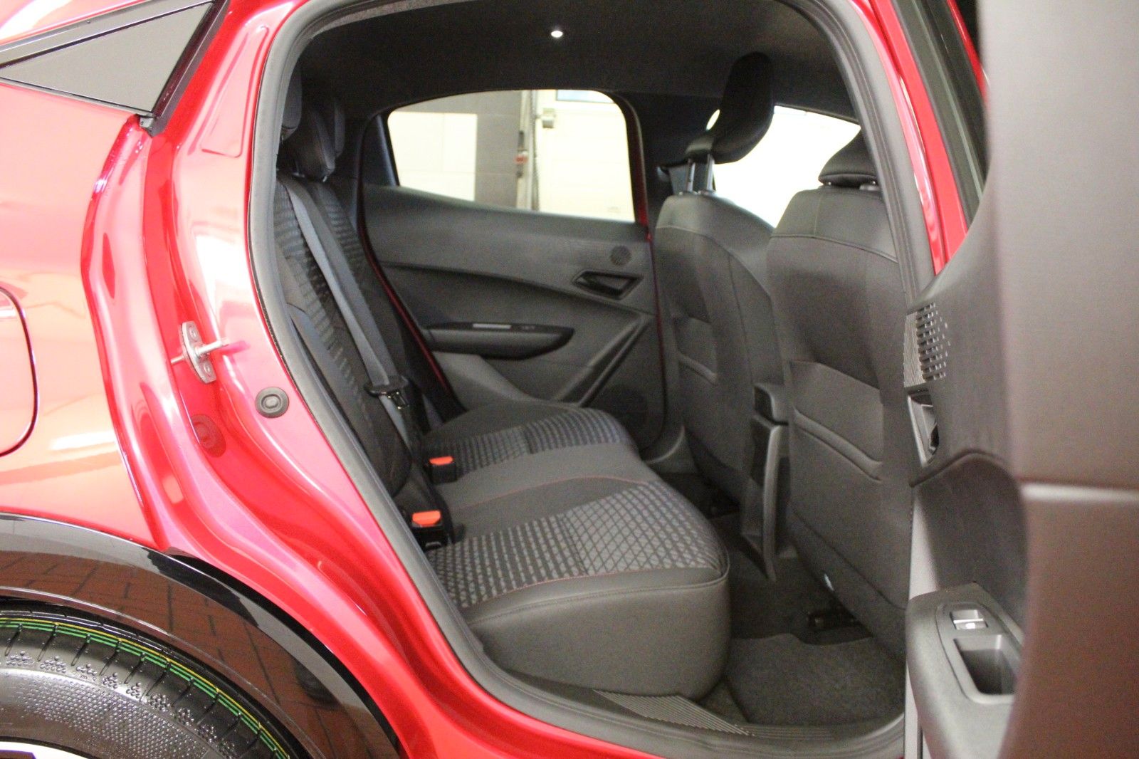 Fahrzeugabbildung Renault Clio VI TCe 115 Techno*Winter-Paket* #15687