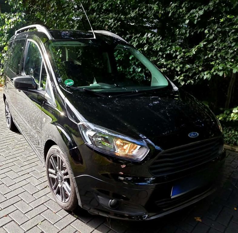 Image of Ford Tourneo Courier
