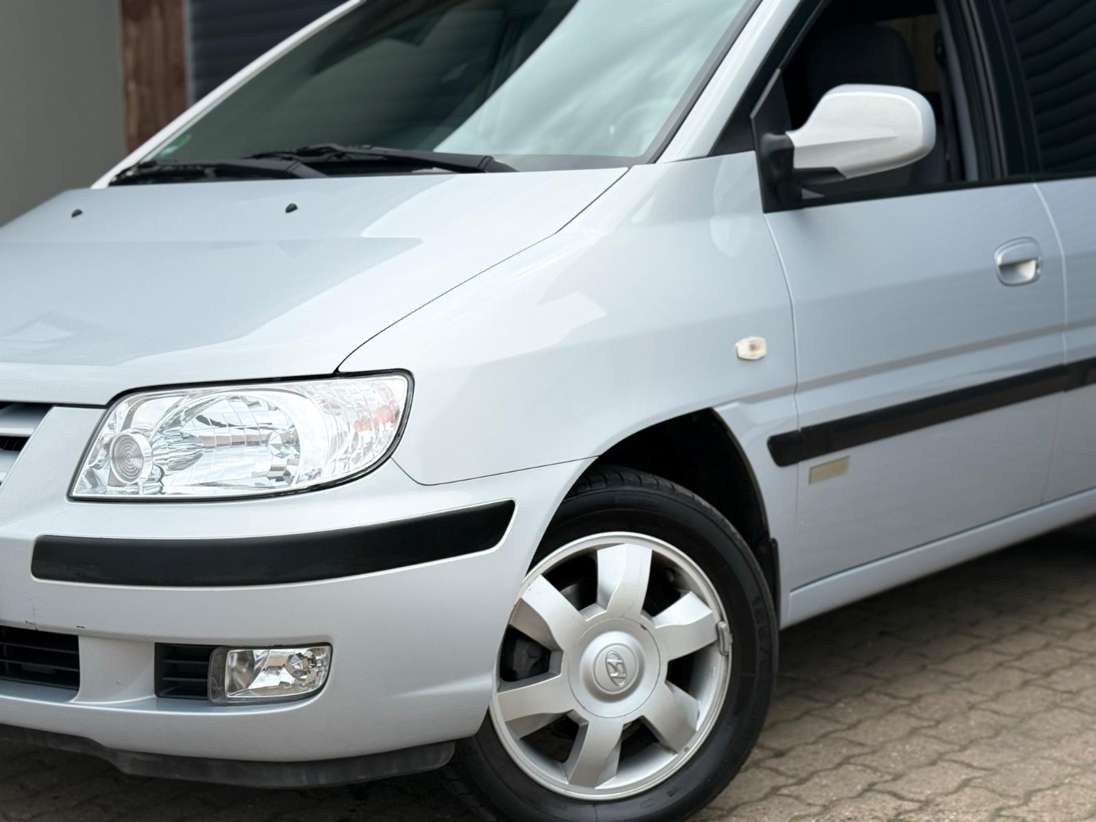 Hyundai Matrix 2004 — салон