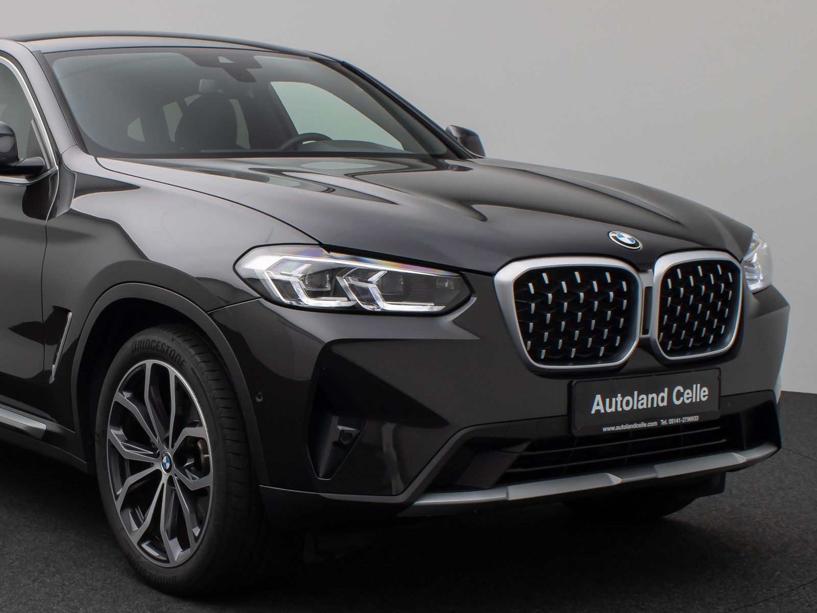 Fahrzeugabbildung BMW X4 xD20d Kamera DAB Lenkrhzg AHK Sport 20Zoll
