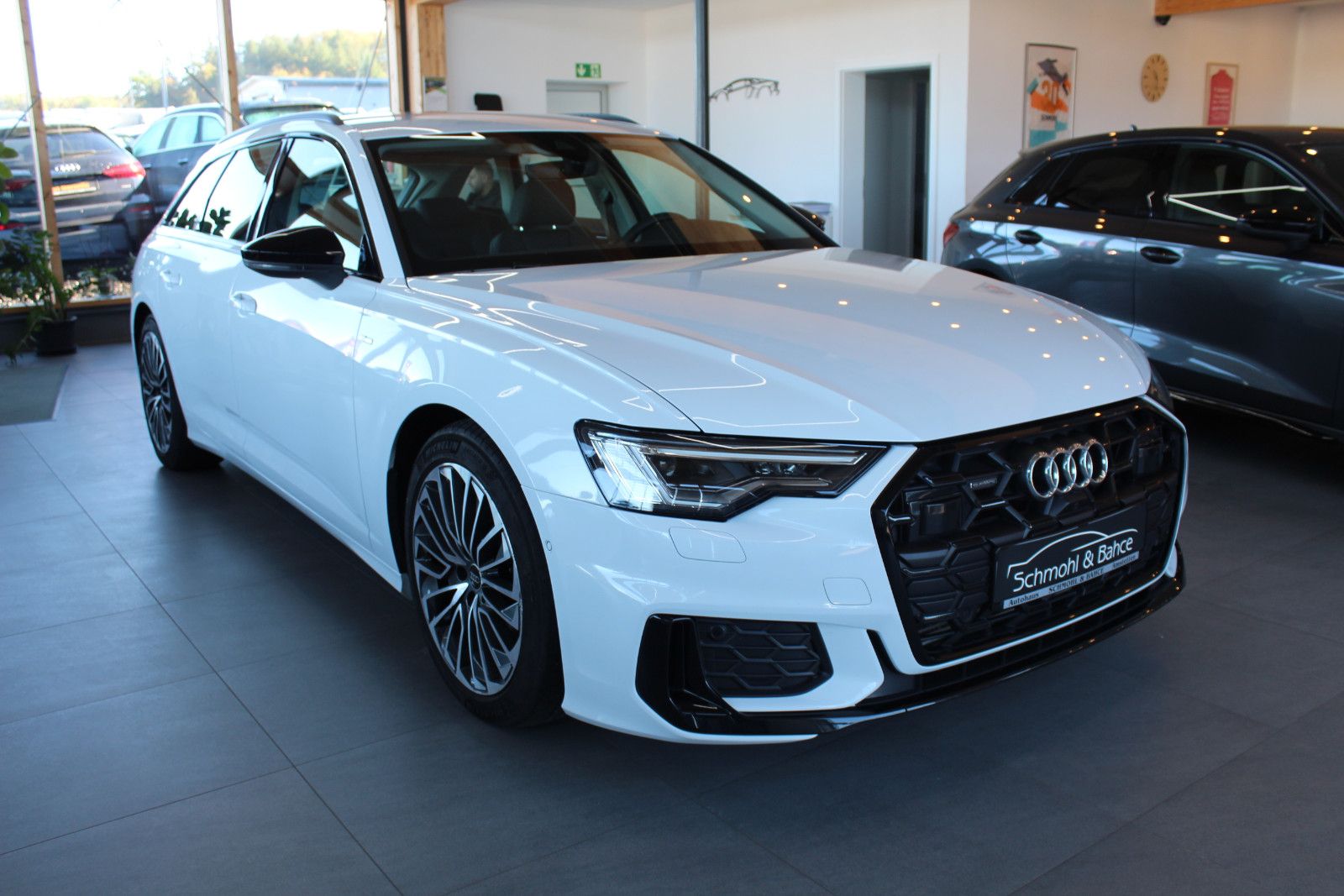 Audi A6 Avant 55 TFSI e S tronic quattro S line sport imagem 3