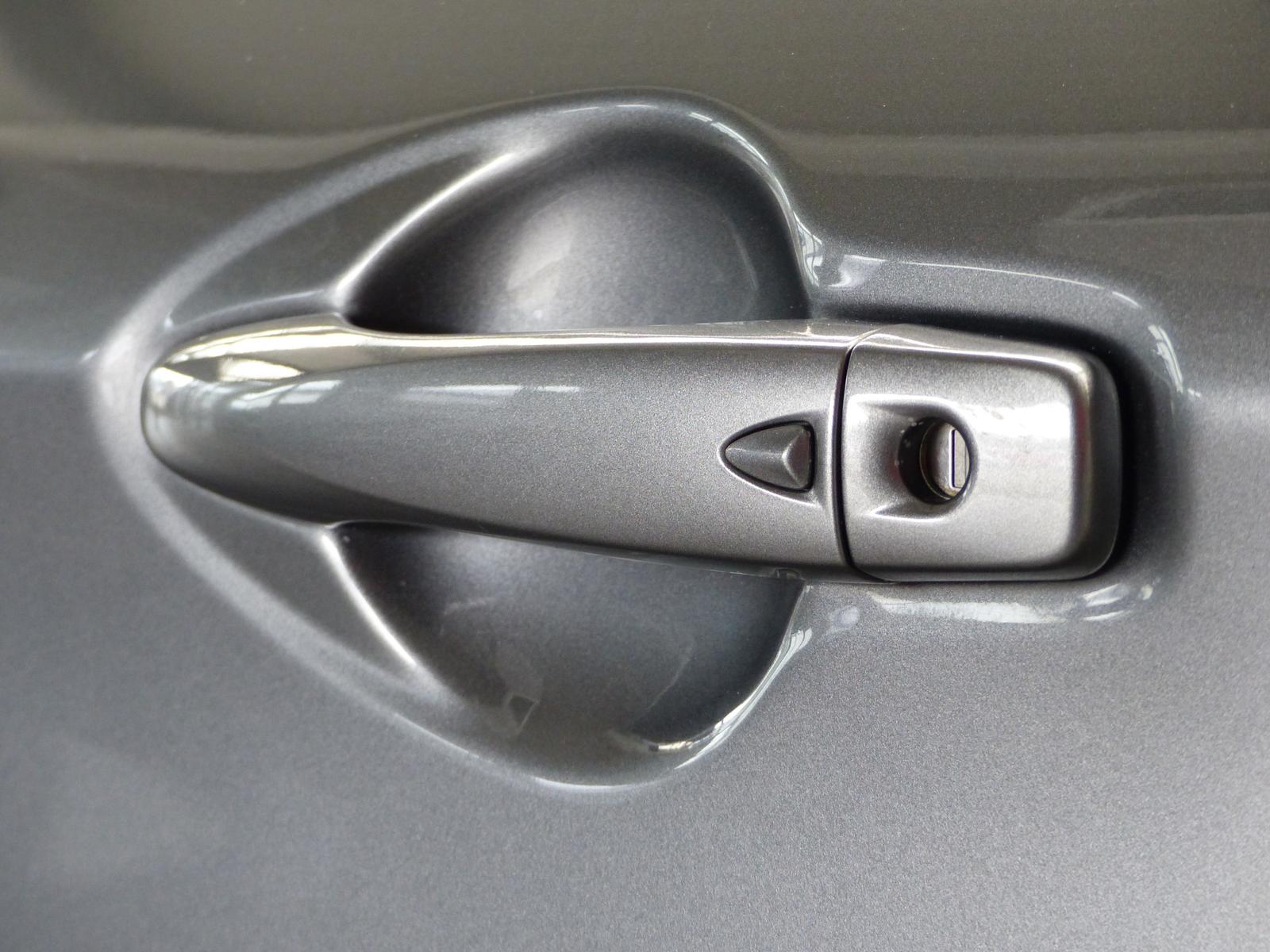 Nissan Qashqai N-Motion Panod+Navi+360°+PDC+Winterpaket