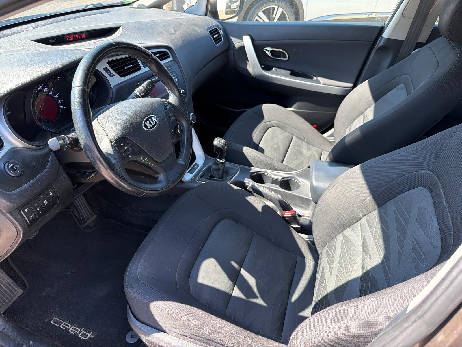 Kia Ceed Sportswagon 1.6/SITZHEIZUNG/LENKRADHEIZUNG