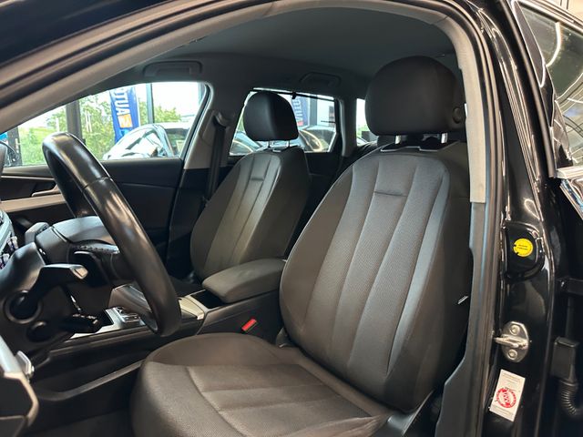 Audi A4 *360°AHK*ACC*NAV*3-ZONEN*CARPLAY*TOTWINKEL*
