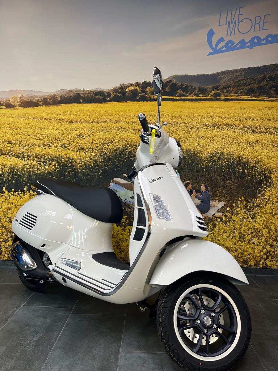 Vespa GTS 310