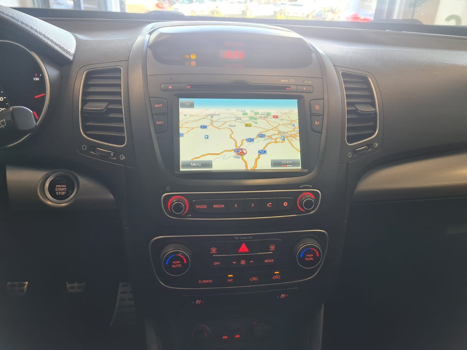 Fahrzeugabbildung Kia Sorento Spirit 4WD / NAVI / LEDER / AHK 2,5t