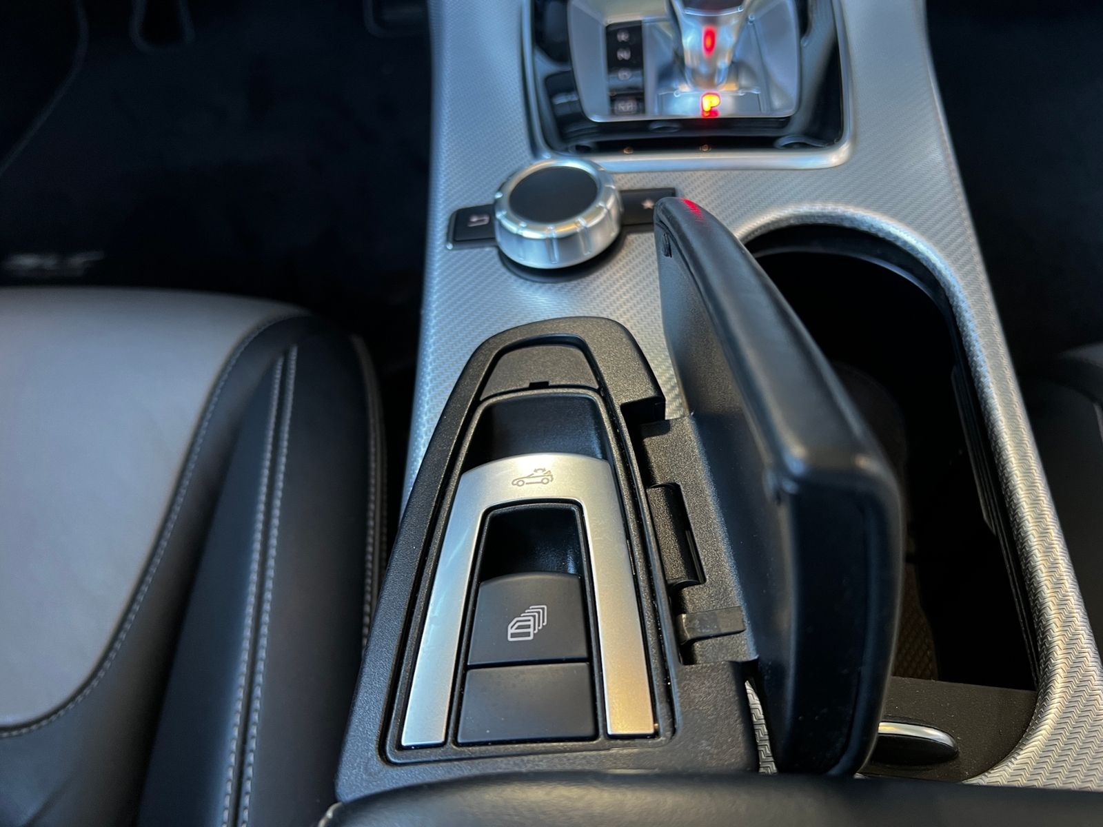 Fahrzeugabbildung Mercedes-Benz SLC 300 Final Edition H/K AMG LED NAVI ALU